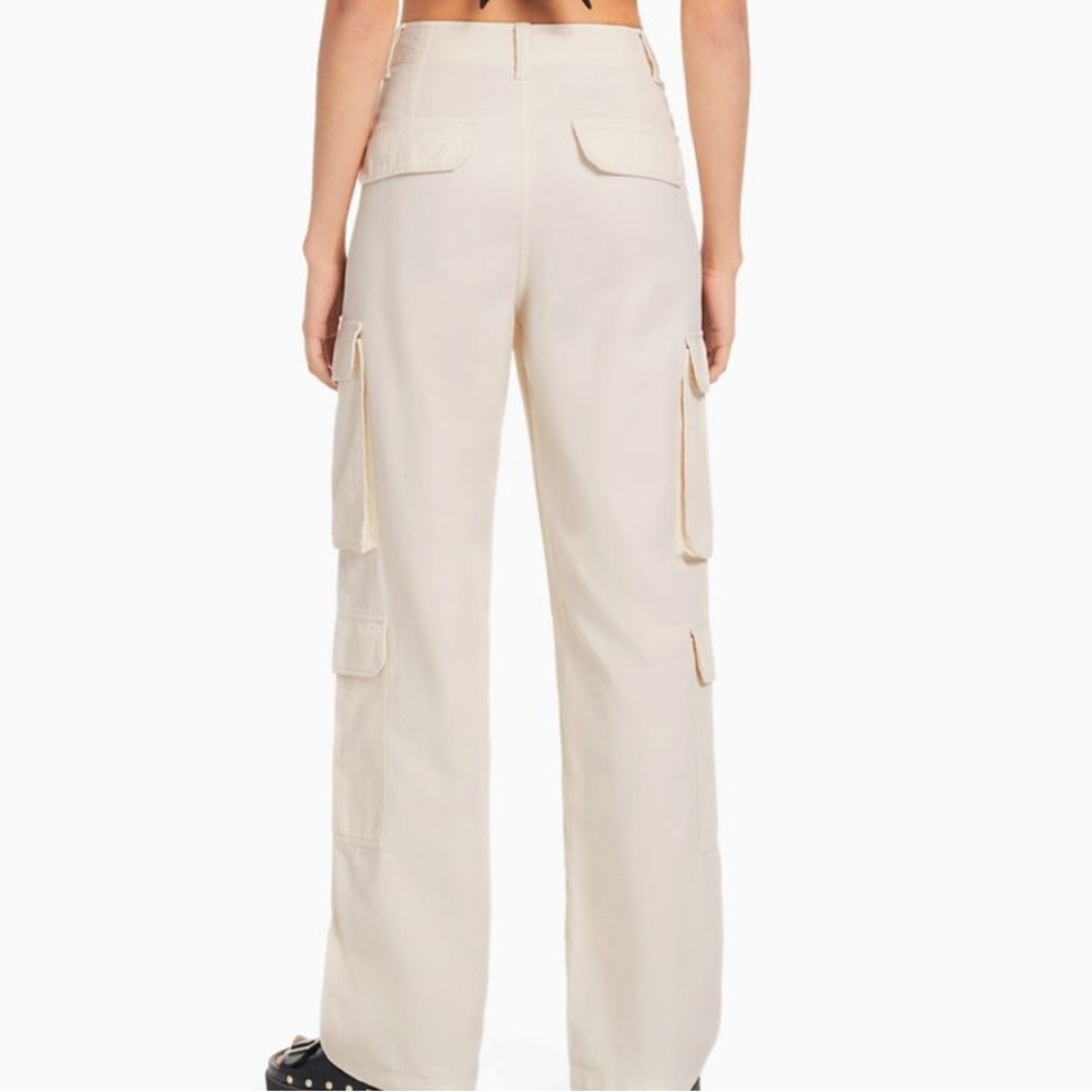 Bershka cargo pants size 8.